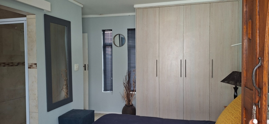 2 Bedroom Property for Sale in Nahoon Valley Park Eastern Cape